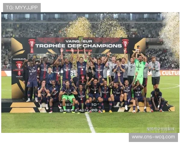 恩里克总结大巴黎六冠王：2025年难忘，团队既有经验亦有活力